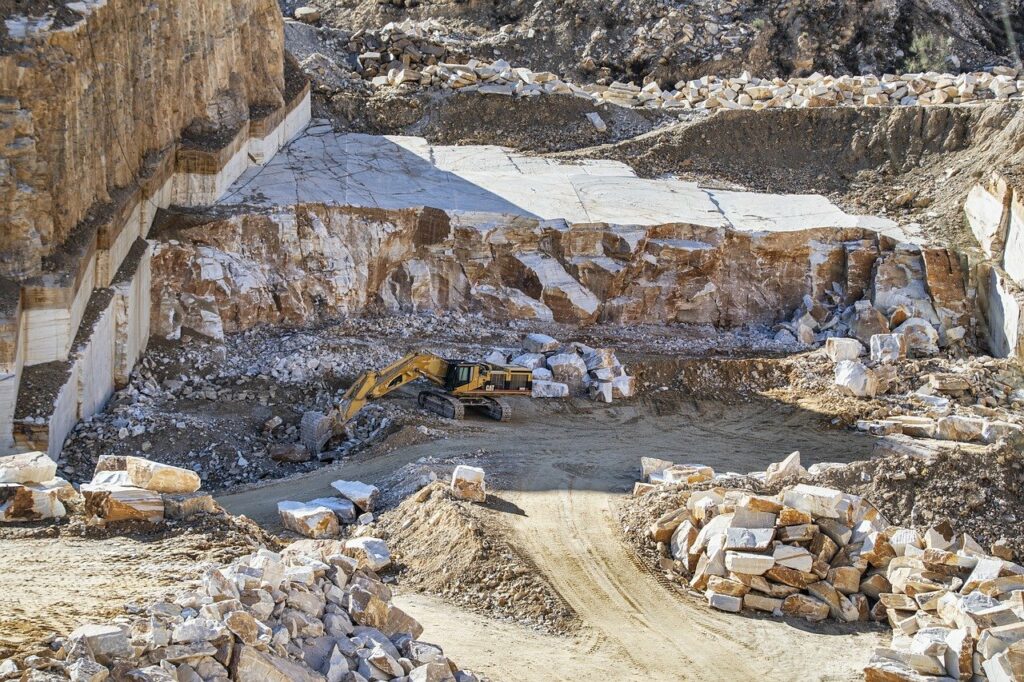 marble-quarries-7748773_1280